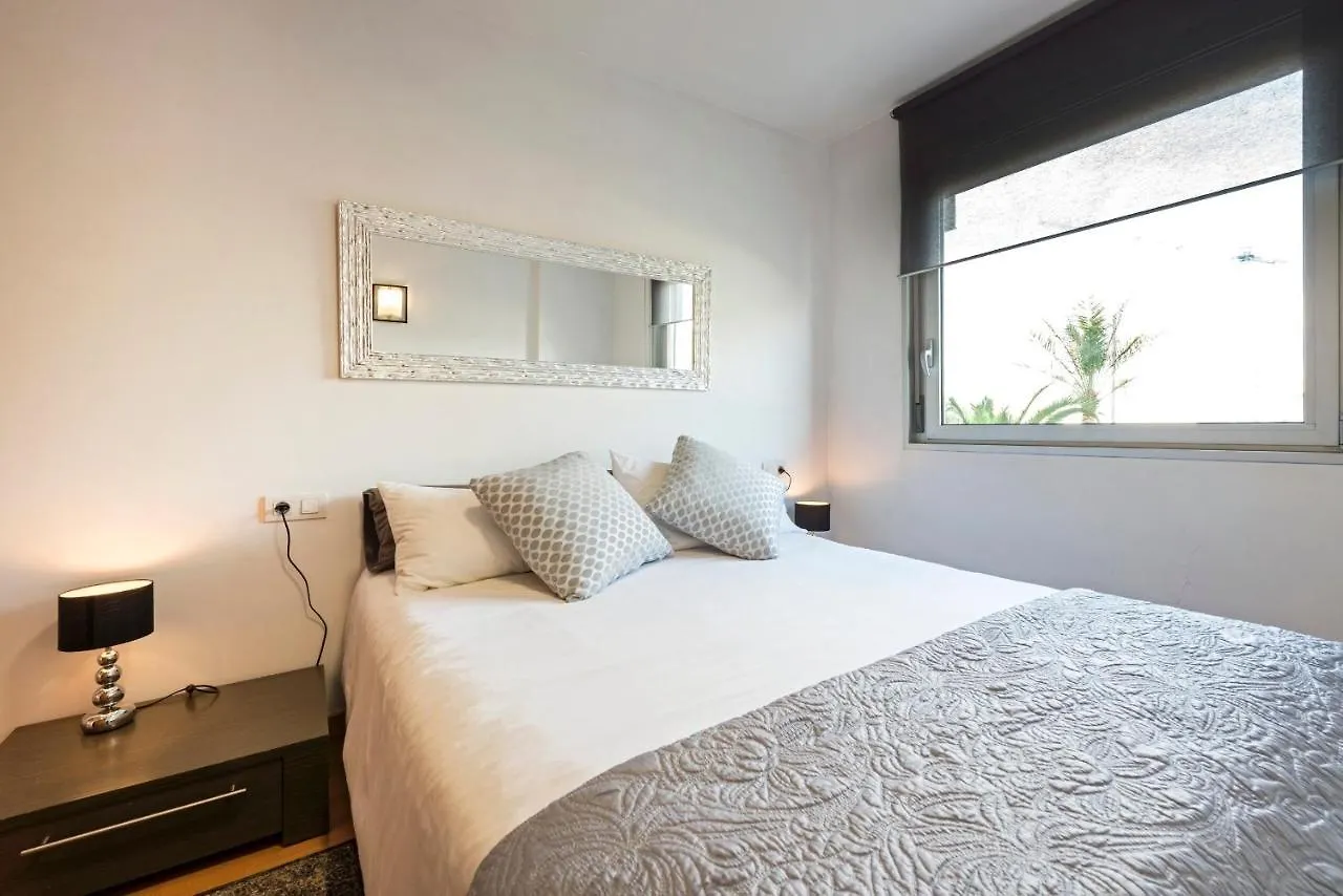 Ccib Forum Deluxe Apartment Sant Adria de Besos 0*,